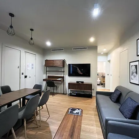 Urban Flat 78 - 3 Bedroom Republique * Parigi